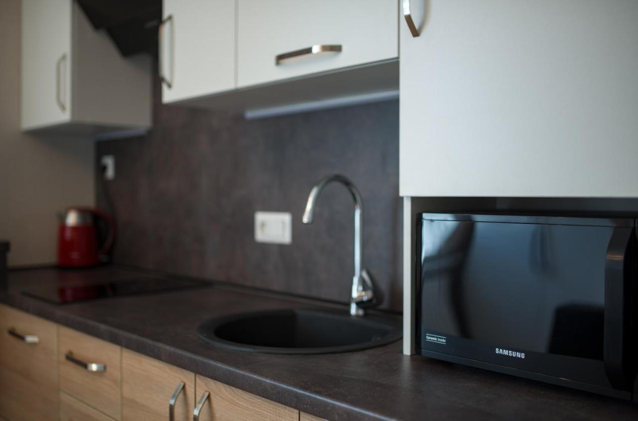 Modern Apartmetns In Town Center Poltava Exterior foto